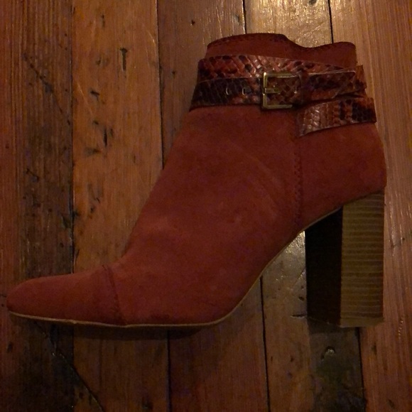 Zara Shoes - Zara orange ankle booties with snakeskin detail